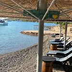 House Danica - & Tavern Bain, Free Transport, Pool, Island Of Zut - Kornati بيت للعطل *