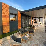House Danica - & Tavern Bain, Free Transport, Pool, Island Of Zut - Kornati Casa vacanze *