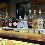 بيت للعطل House Danica - & Tavern Bain, Free Transport, Pool, Island Of Zut - Kornati Pristanisce