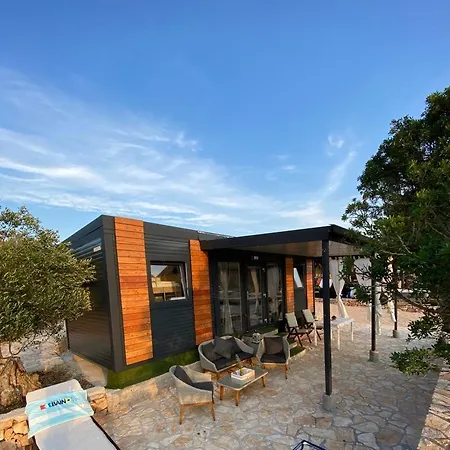 House Danica: Kornati Island With Pool And Transport Pristanisce