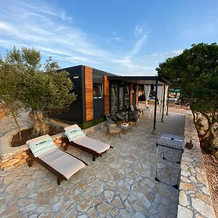 House Danica: Kornati Island With Pool And Transport Holiday home *