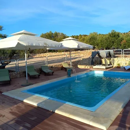 Nyaraló House Danica - & Tavern Bain, Free Transport, Pool, Island Of Zut - Kornati *