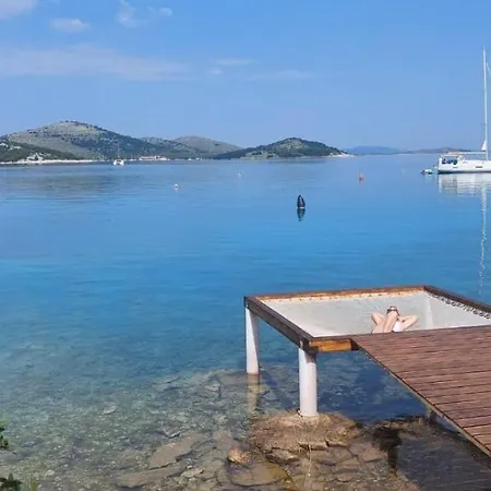 Nyaraló House Danica - & Tavern Bain, Free Transport, Pool, Island Of Zut - Kornati Pristanišće
