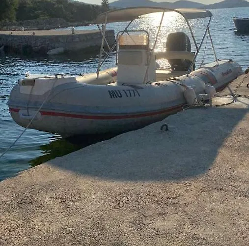 House Danica - & Tavern Bain, Free Transport, Pool, Island Of Zut - Kornati *