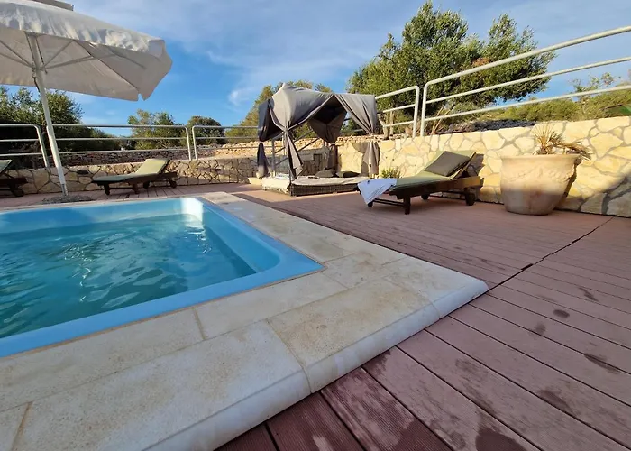 House Danica - & Tavern Bain, Free Transport, Pool, Island Of Zut - Kornati Pristanisce