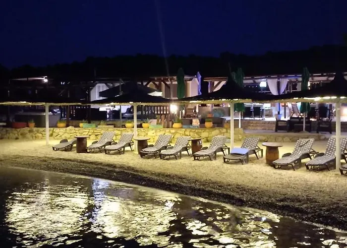 House Danica - & Tavern Bain, Free Transport, Pool, Island Of Zut - Kornati Pristanisce